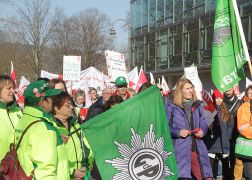 Warnstreik In Jena 150217 023